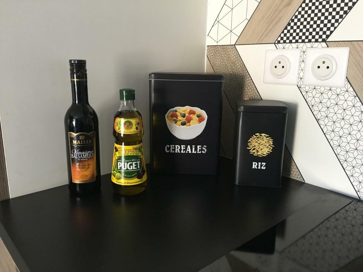 Legend- Parking Prive Gratuit- Terrasse Privee- Wifi - Convert - Alimentec Бур-ен-Брес Екстериор снимка